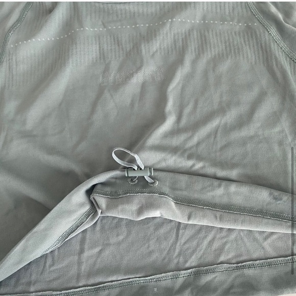 2/70$ Gymshark lightweight top XS - Picture 11 of 14